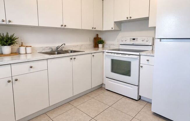 LP 02:Sunny Isles Apartments