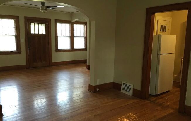 Amy Court Apartments (137 N. 33rd St.)