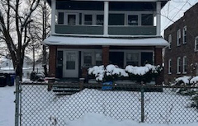 1114 E 64th