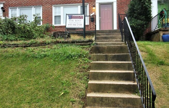 Lovely Towson 3bd/2ba Rowhome w/ CAC & W/D & more! Available 8/15