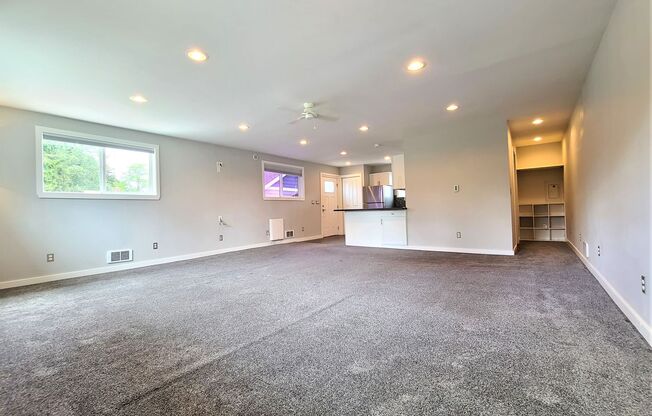 Studio, 1 bath, 600 sqft, $1,295, Unit Unit C