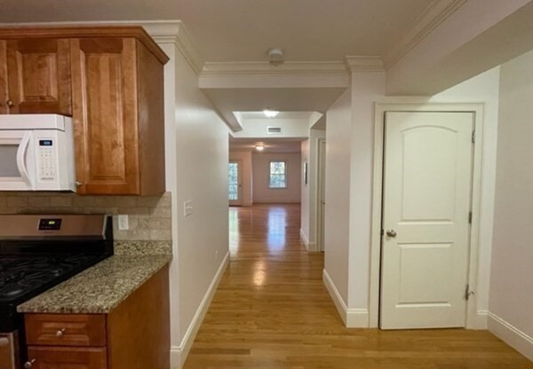 255 Winter St Unit 307