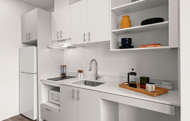 1 bed, 1 bath, 435 sqft, $1,350, Unit 612