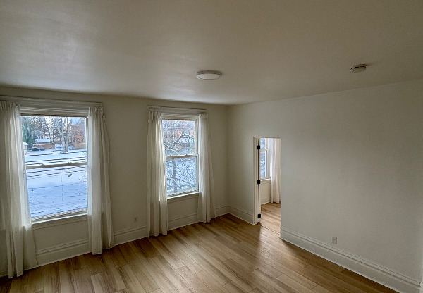 228 W STEUBEN ST