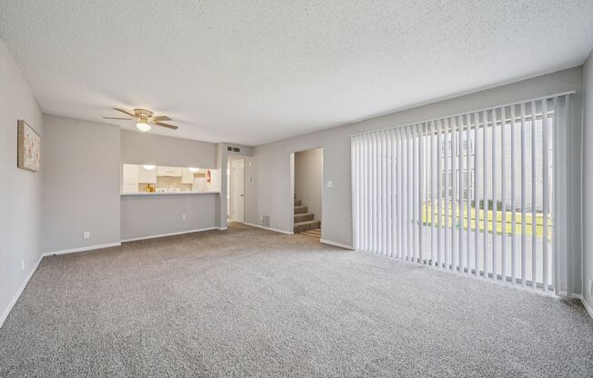 3 beds, 2 baths, 1,300 sqft, $1,239, Unit 83001