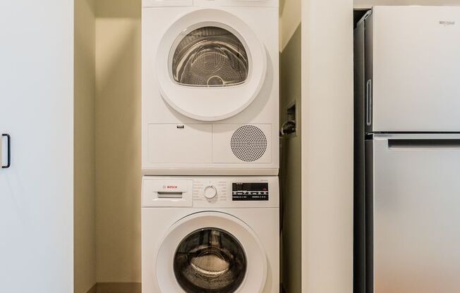 1 bed, 1 bath, 389 sqft, $2,550, Unit 206