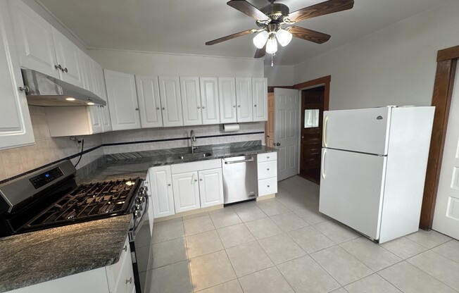 403 TRAPELO RD