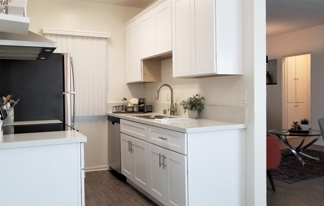 1 bed, 1 bath, 622 sqft, $1,975, Unit 01