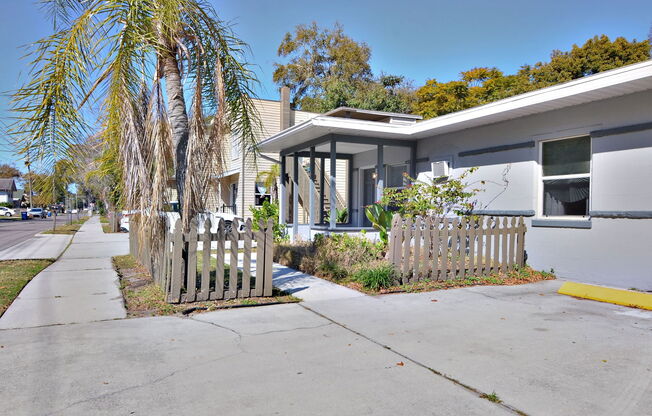 914 Hart Street