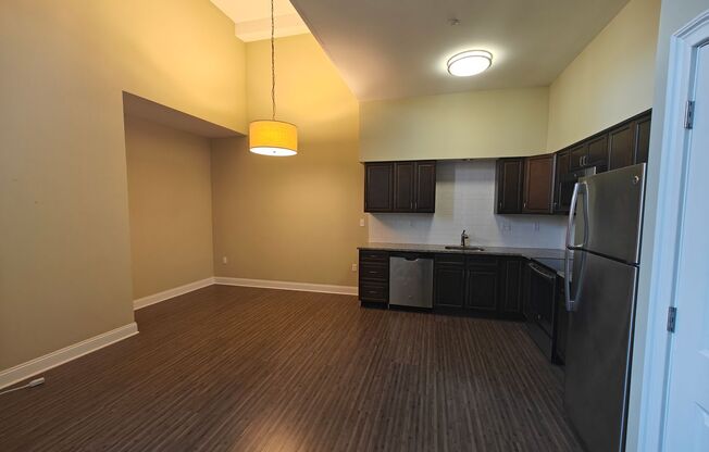 1 bed, 1 bath, 670 sqft, $1,595, Unit 303