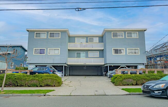 1635 Julia St