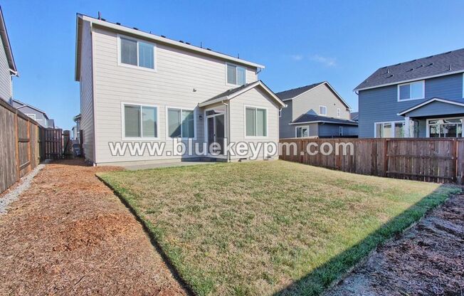 3 Bed, 2.5 Baths Home in Ridgefield on the East Side of I-5