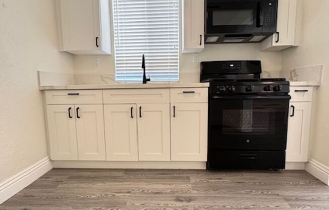 2 Bedroom Bungalow in Simi Valley