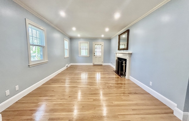 15 ROUNDWOOD