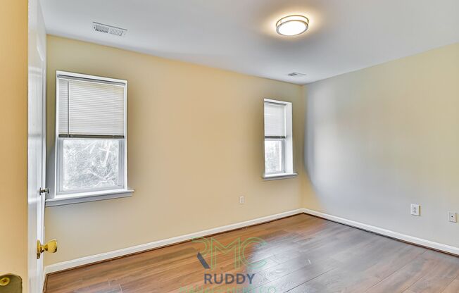 Come Home to Buena Vista 3 Bedroom Apartment in SE Washington DC