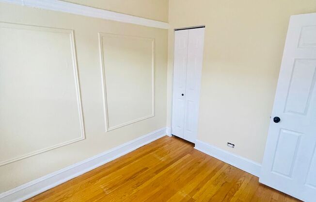 2 beds, 1 bath, $1,590, Unit 1331-3N