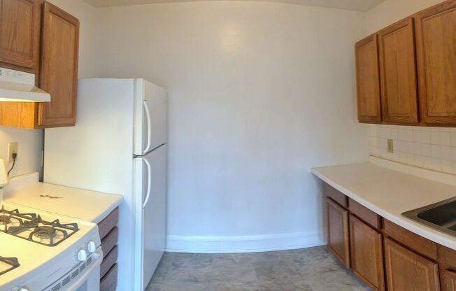 2 beds, 1 bath, 1,100 sqft, $1,409, Unit 2957 5734