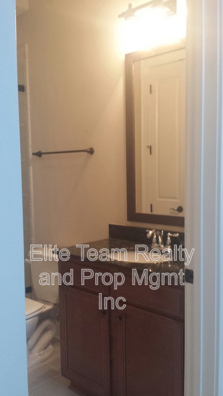 2810 SELWYN AVE