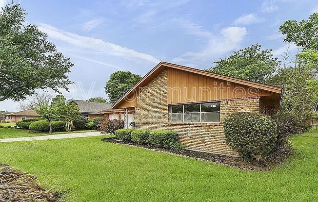 2930 Wuthering Heights Dr