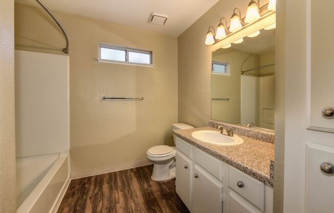 2 beds, 1 bath, 938 sqft, $1,850, Unit 309