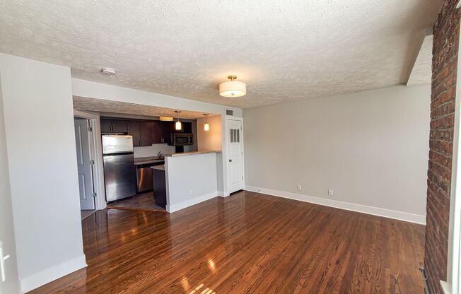 1 bed, 1 bath, 650 sqft, $1,195, Unit Unit 303 A650 w/Nook