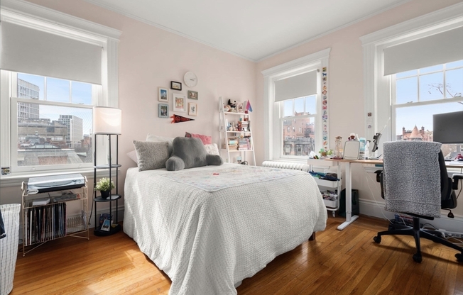 282 Newbury St