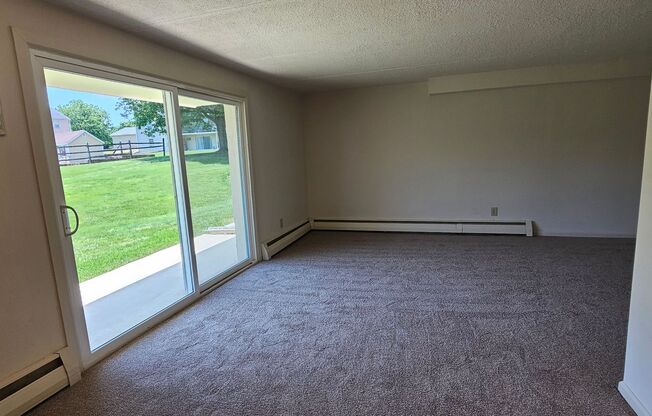2 beds, 1 bath, 900 sqft, $1,525, Unit 317