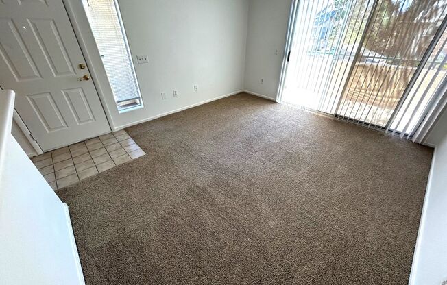 1 Bedroom/1 bathroom 2nd floor condo in Canyon Willows community!