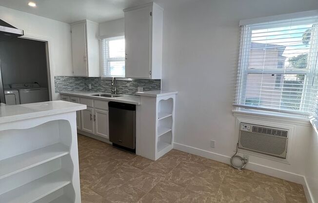 1 bed, 1 bath, $2,350, Unit 8606