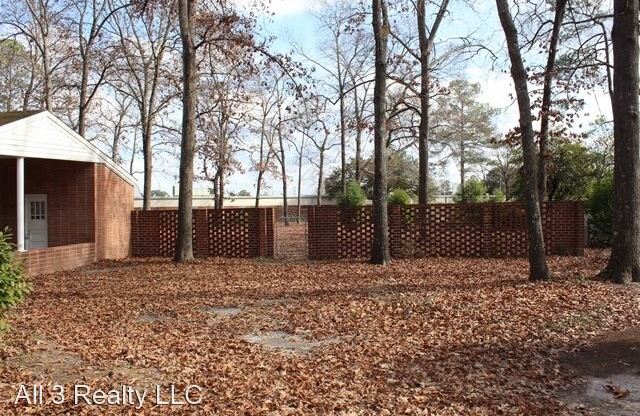 257 Peachtree Circle