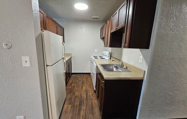 2 beds, 1 bath, 925 sqft, $1,450, Unit 118