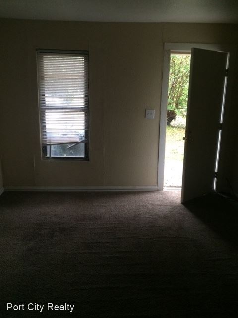3835 Mayfield