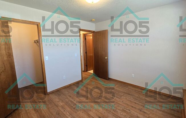 3 beds, 2 baths, $1,600