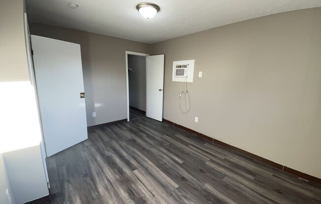 1 bed, 1 bath, $645, Unit Unit 2