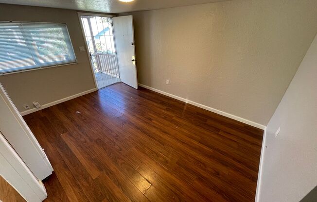 Cozy Upstairs 2 Bedroom Move In Ready