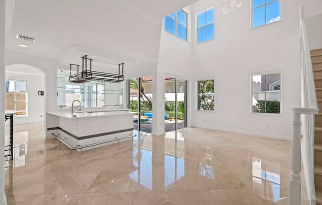 4-bedroom Single Family Home in Gated Community