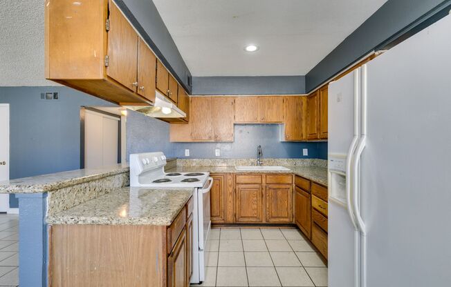 Charming 2-Bedroom Unit in a Well-Maintained 4-Plex!