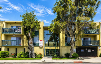 14019 Cerise Ave