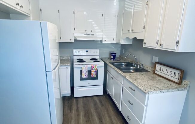2 beds, 1 bath, 768 sqft, $895, Unit 3620-D