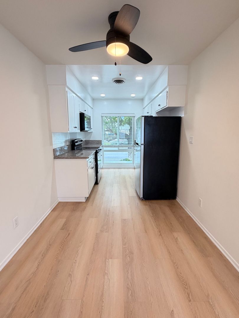 127 - SUTTON TERRACE