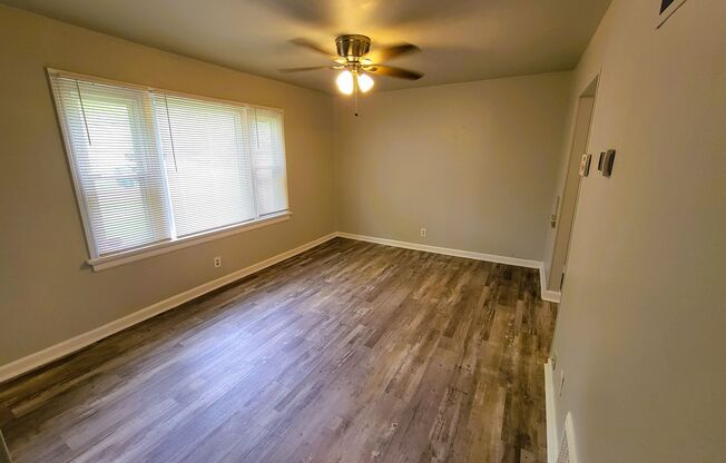 Newly Remodeled 4 bed 1 bath in Pleasant Ridge