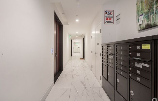 3 beds, 3 baths, 1,412 sqft, $5,480, Unit 307