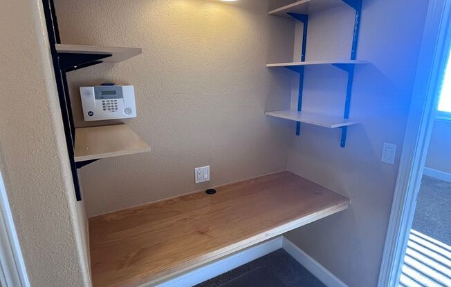 2 beds, 2 baths, $2,295, Unit # 326