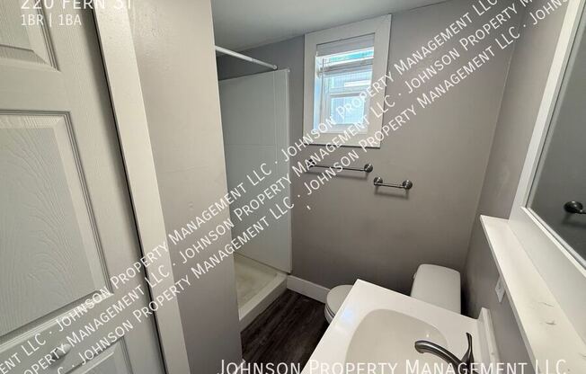 220 FERN ST