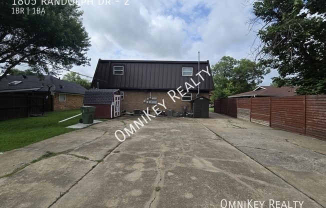 1805 RANDOLPH DR
