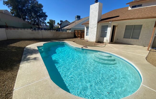 Great 3 Bedroom Henderson Home with Pool!