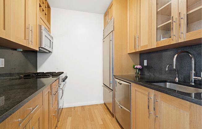 Studio, 1 bath, $3,925, Unit 3203