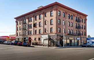 Grand Coulee Building