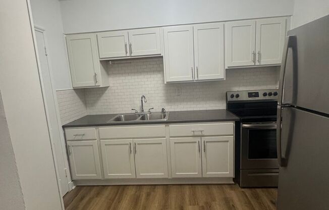 Van Avalon Apartments