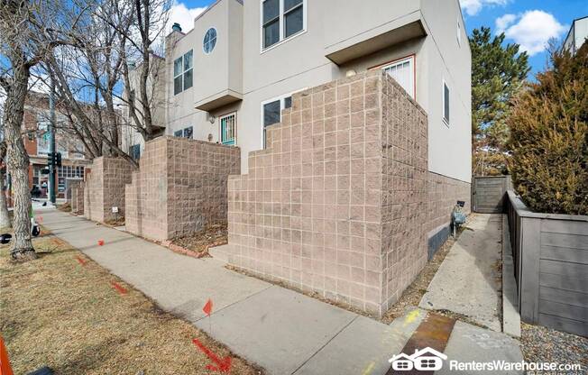 2355 W 32 AVE